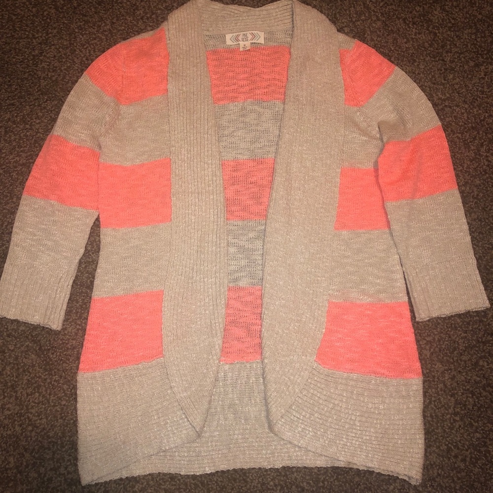 Women’s Cardigan Size Medium